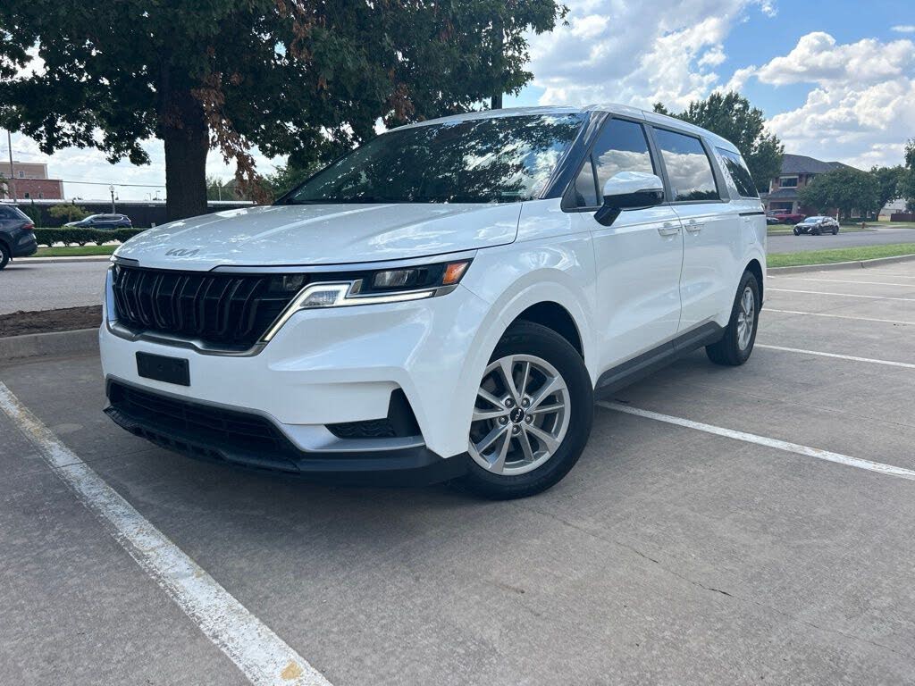 2024 Kia Carnival LX Seat Package