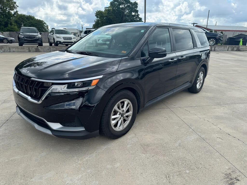2022 Kia Carnival LX Seat Package