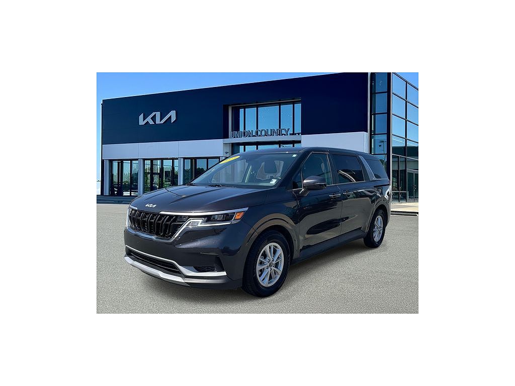 2024 Kia Carnival LX