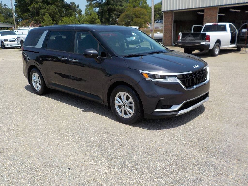 2022 Kia Carnival LX Seat Package