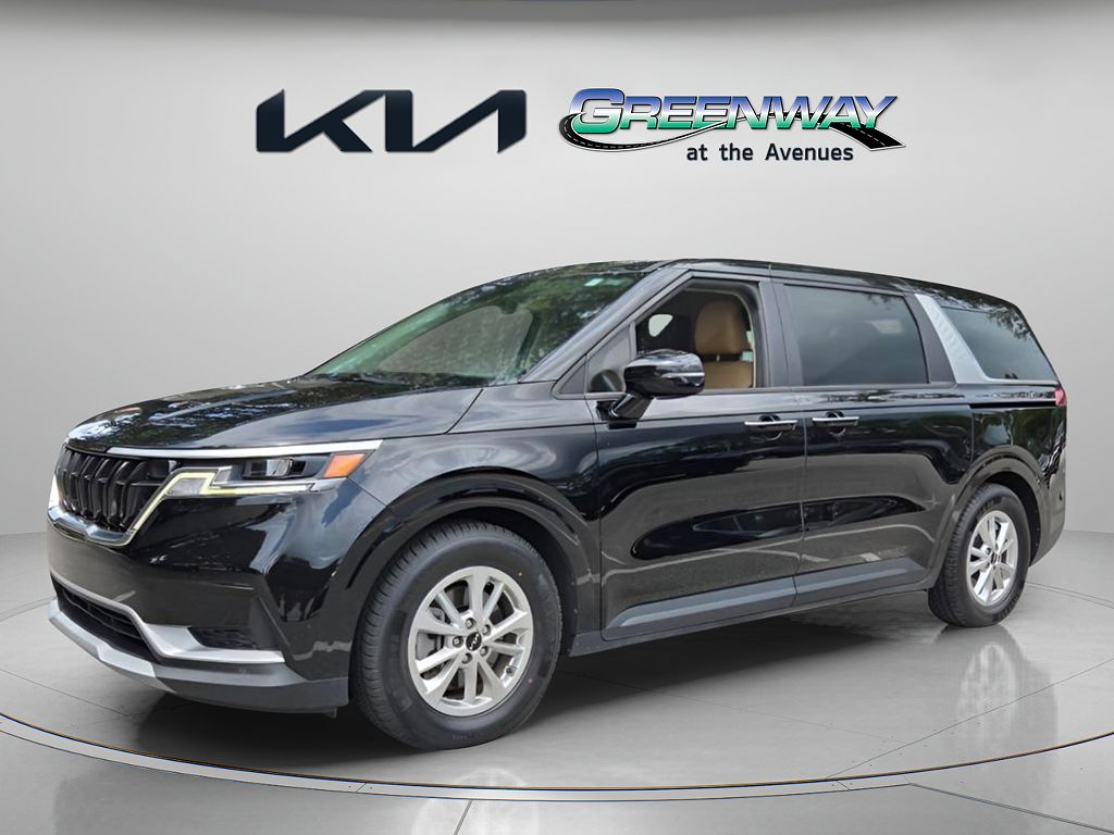 2022 Kia Carnival LX