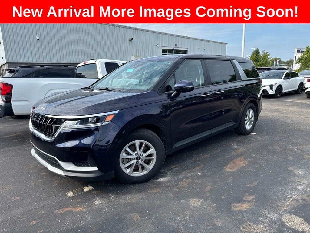 2022 Kia Carnival LX Seat Package