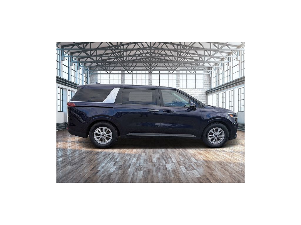 2024 Kia Carnival LX Seat Package