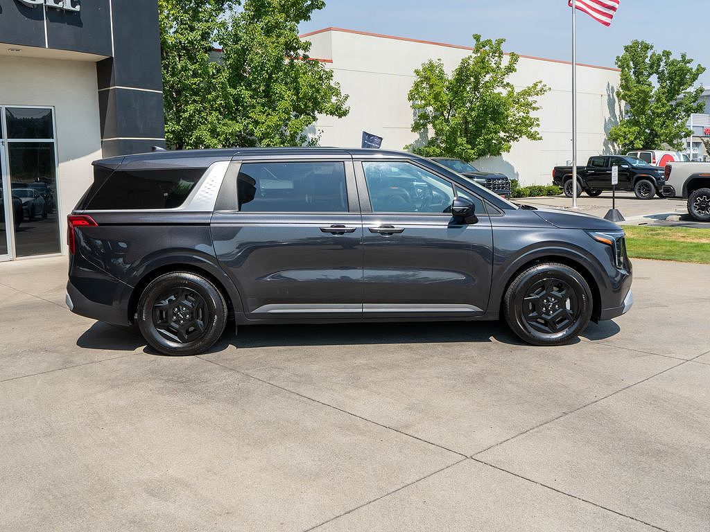 2026 Kia Carnival LX