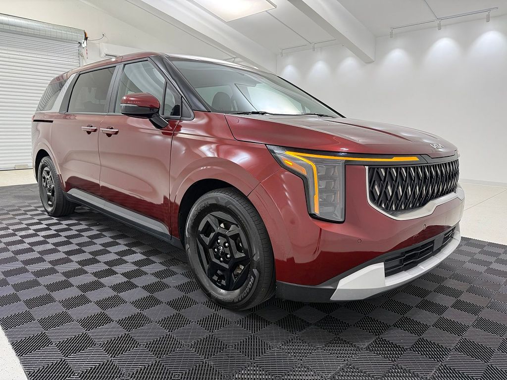 2025 Kia Carnival LX