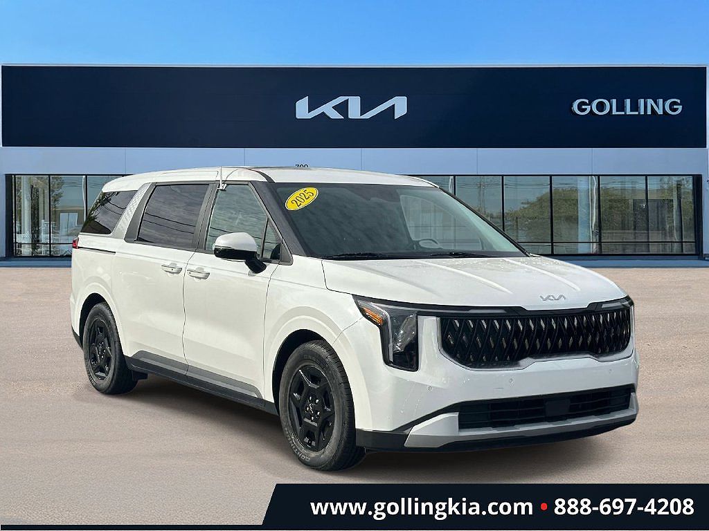 2025 Kia Carnival LXS