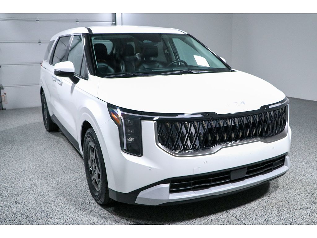 2025 Kia Carnival LX