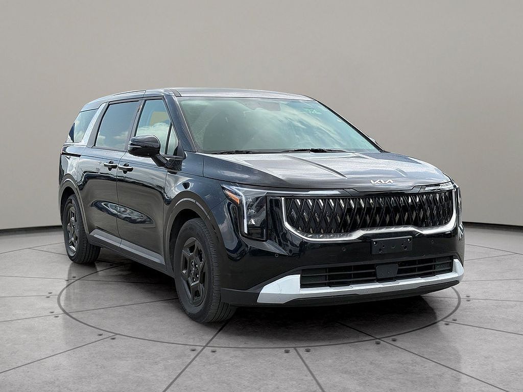 2025 Kia Carnival LXS