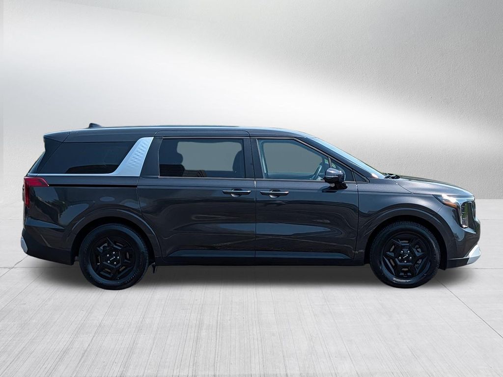 2026 Kia Carnival LX