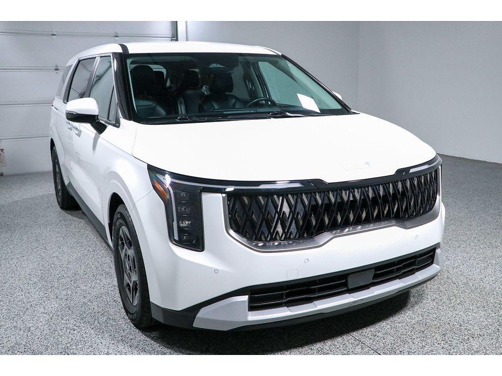 2025 Kia Carnival LX