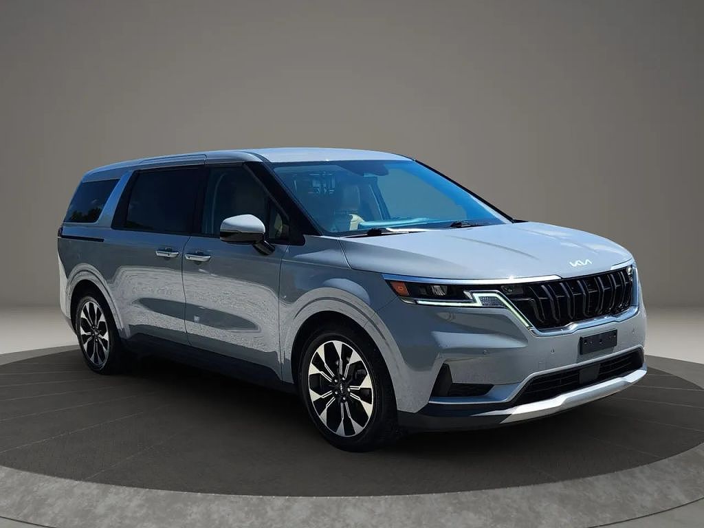 2024 Kia Carnival EX