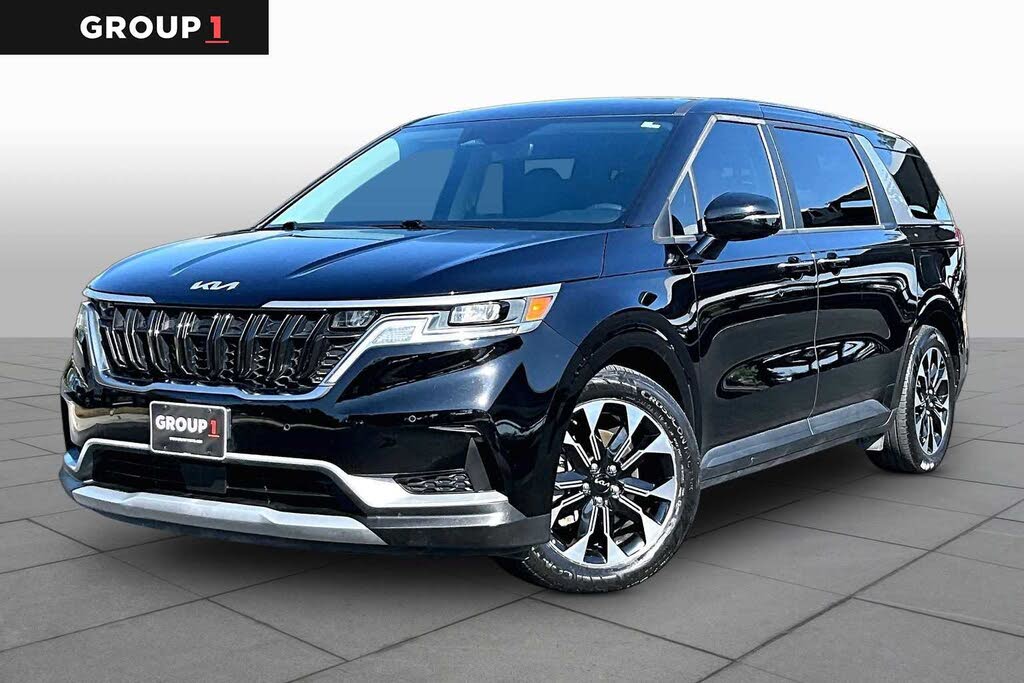 2024 Kia Carnival EX