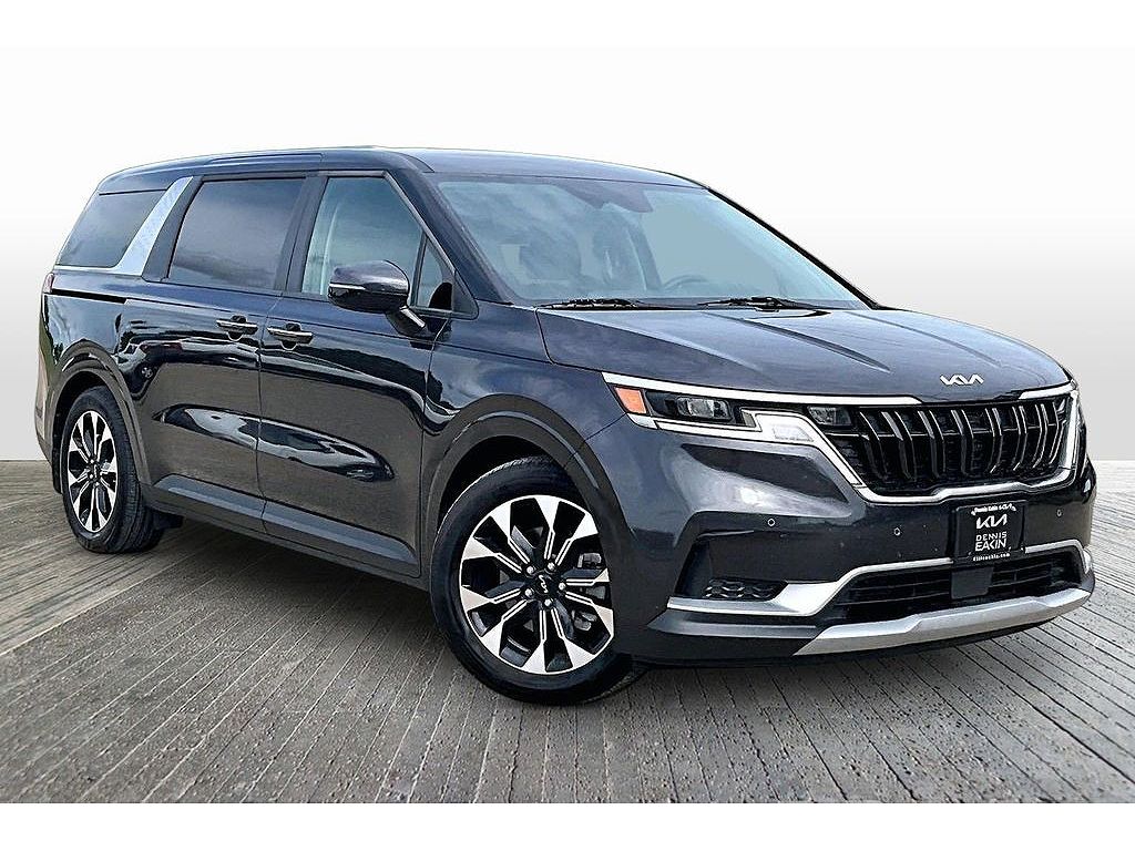 2024 Kia Carnival EX