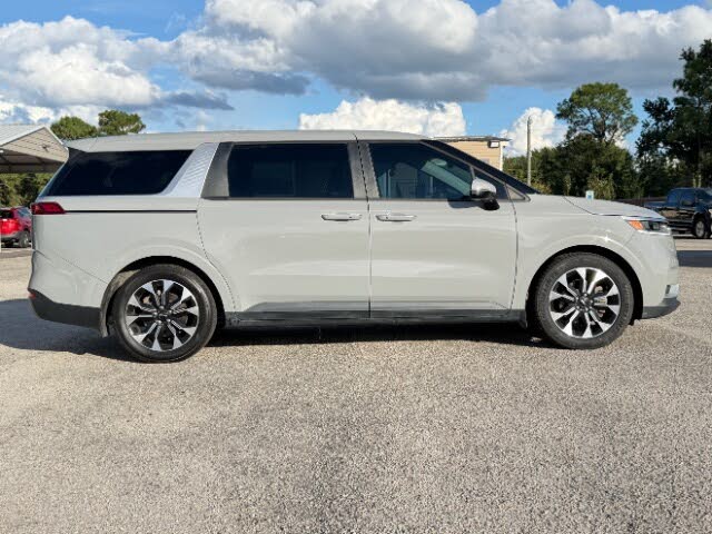 2022 Kia Carnival EX