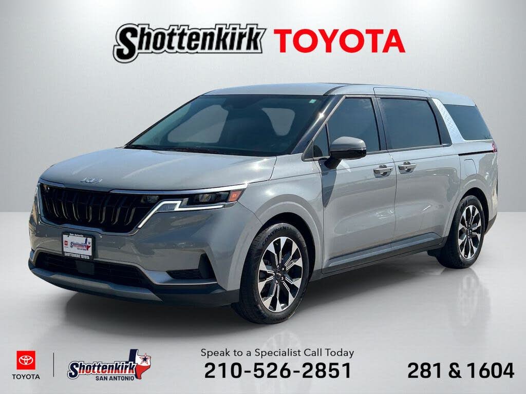 2023 Kia Carnival EX