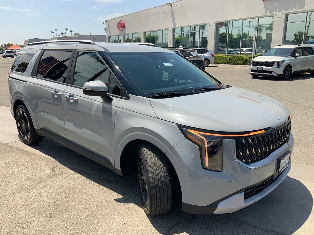 2025 Kia Carnival EX