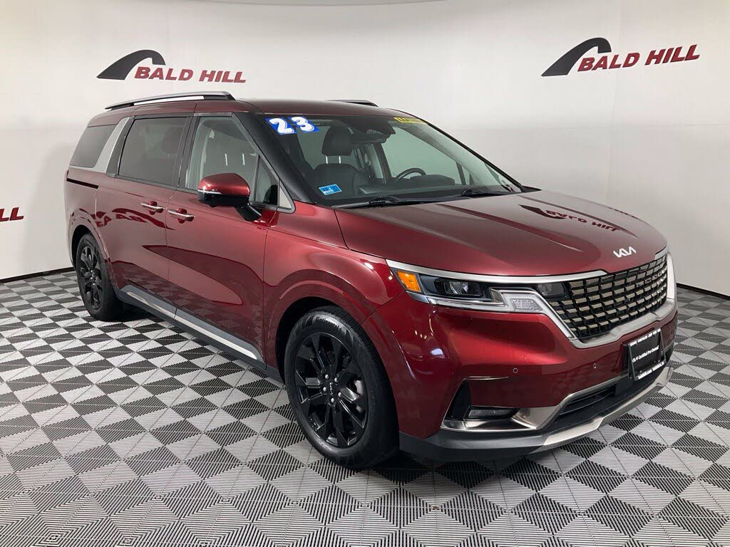 2023 Kia Carnival SX