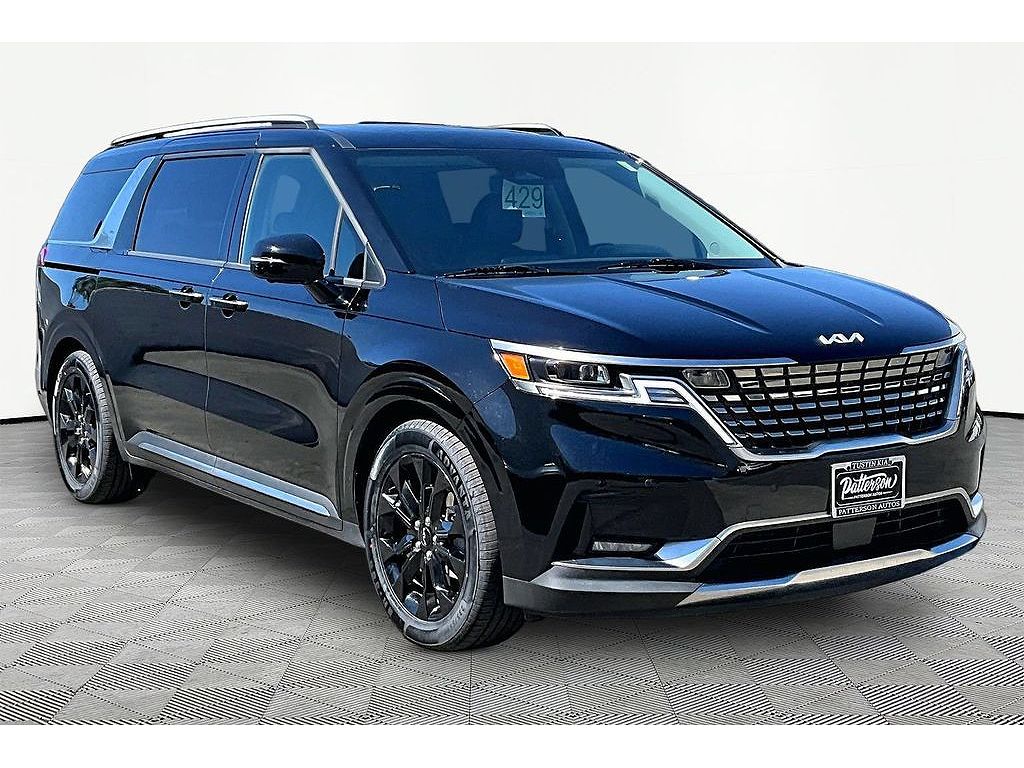 2024 Kia Carnival SX