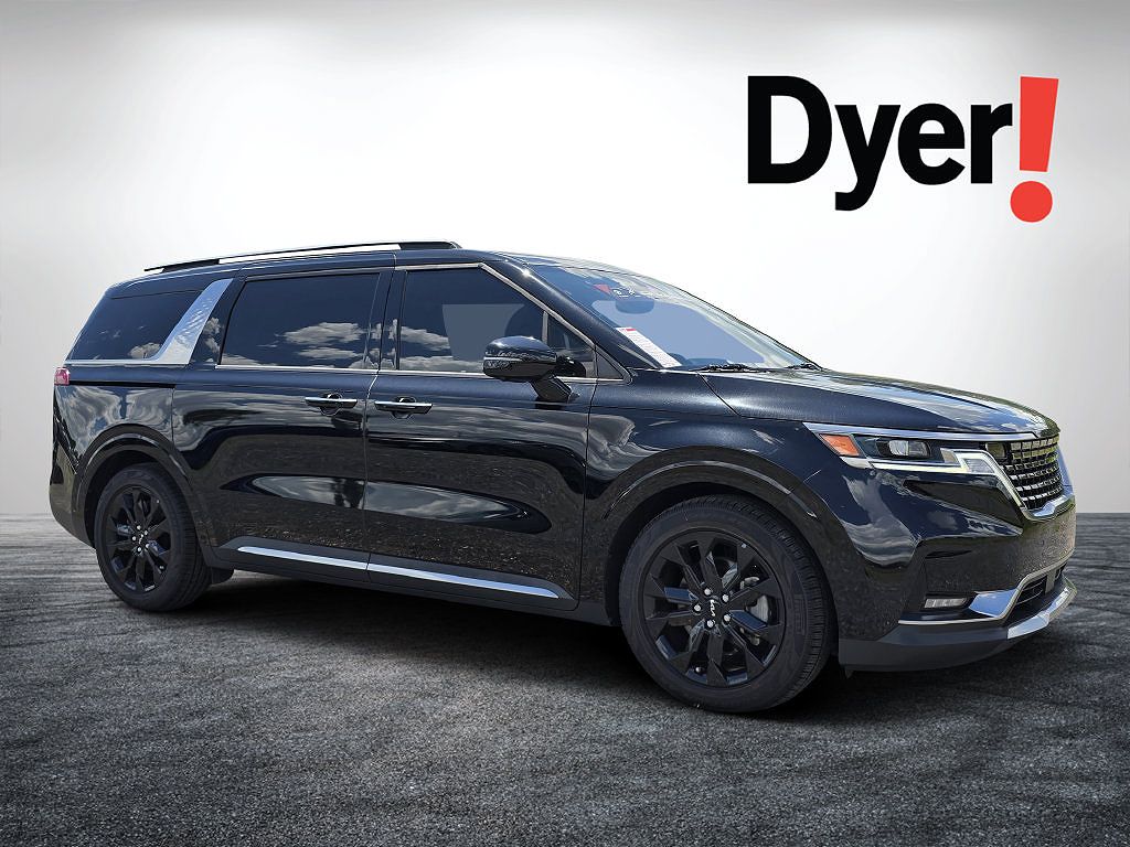 2024 Kia Carnival SX