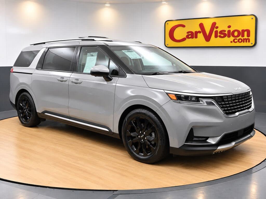 2024 Kia Carnival SX