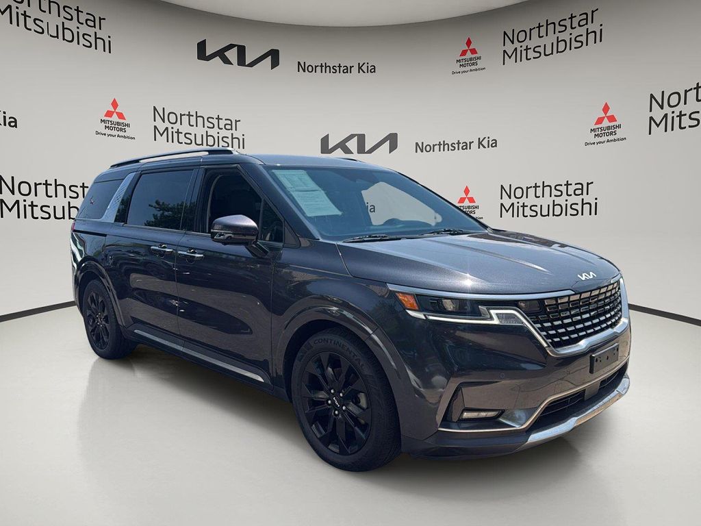 2024 Kia Carnival SX