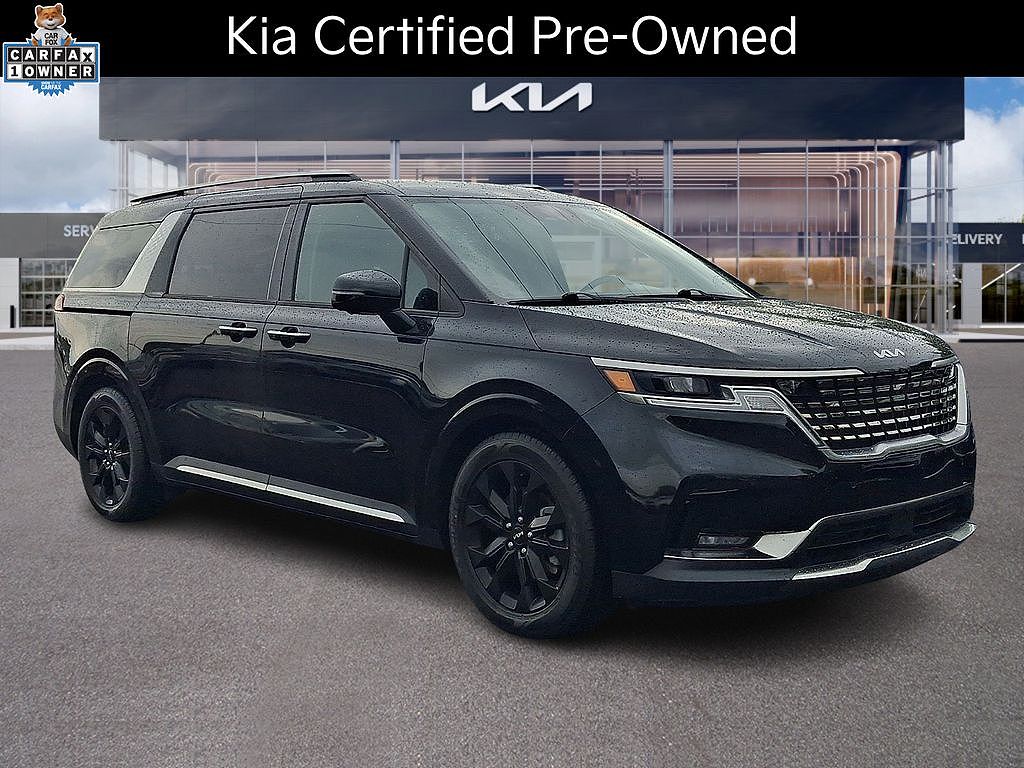 2023 Kia Carnival SX