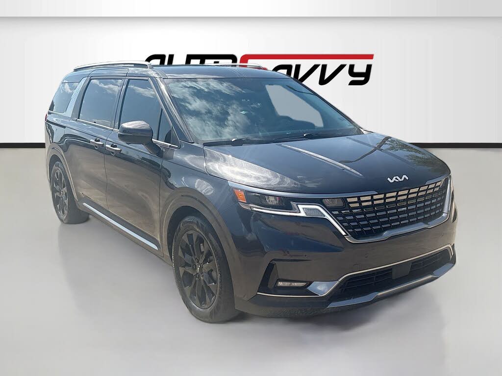 2024 Kia Carnival SX