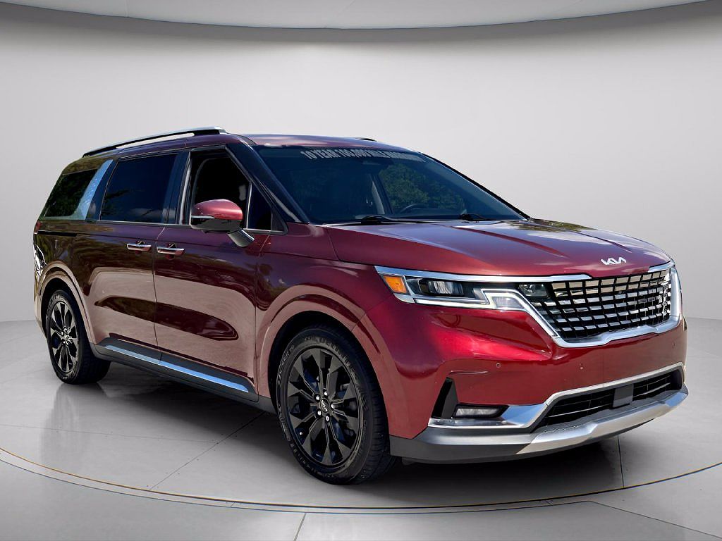 2022 Kia Carnival SX
