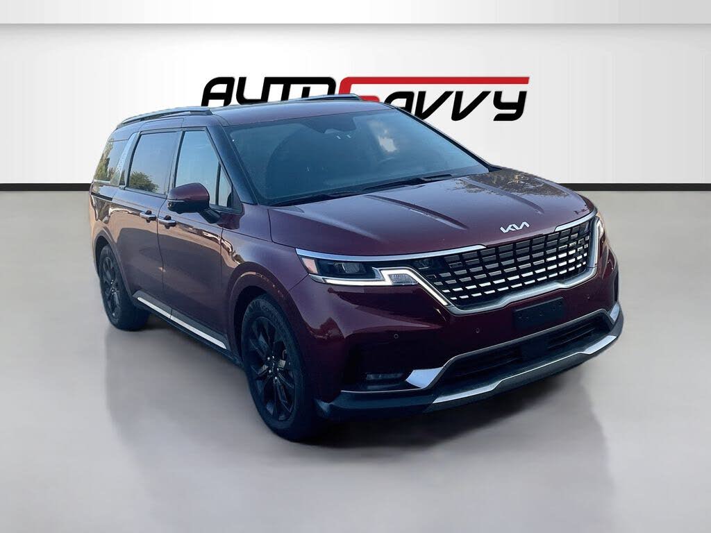 2024 Kia Carnival SX