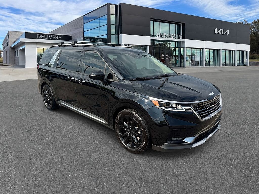 2024 Kia Carnival SX