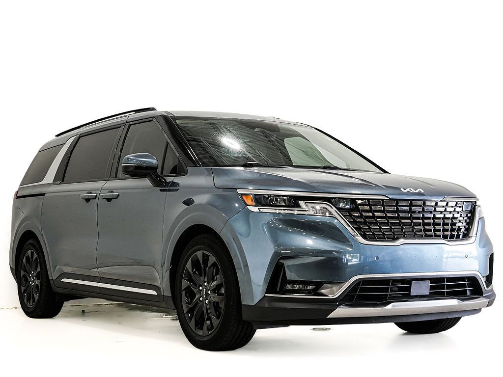 2023 Kia Carnival SX