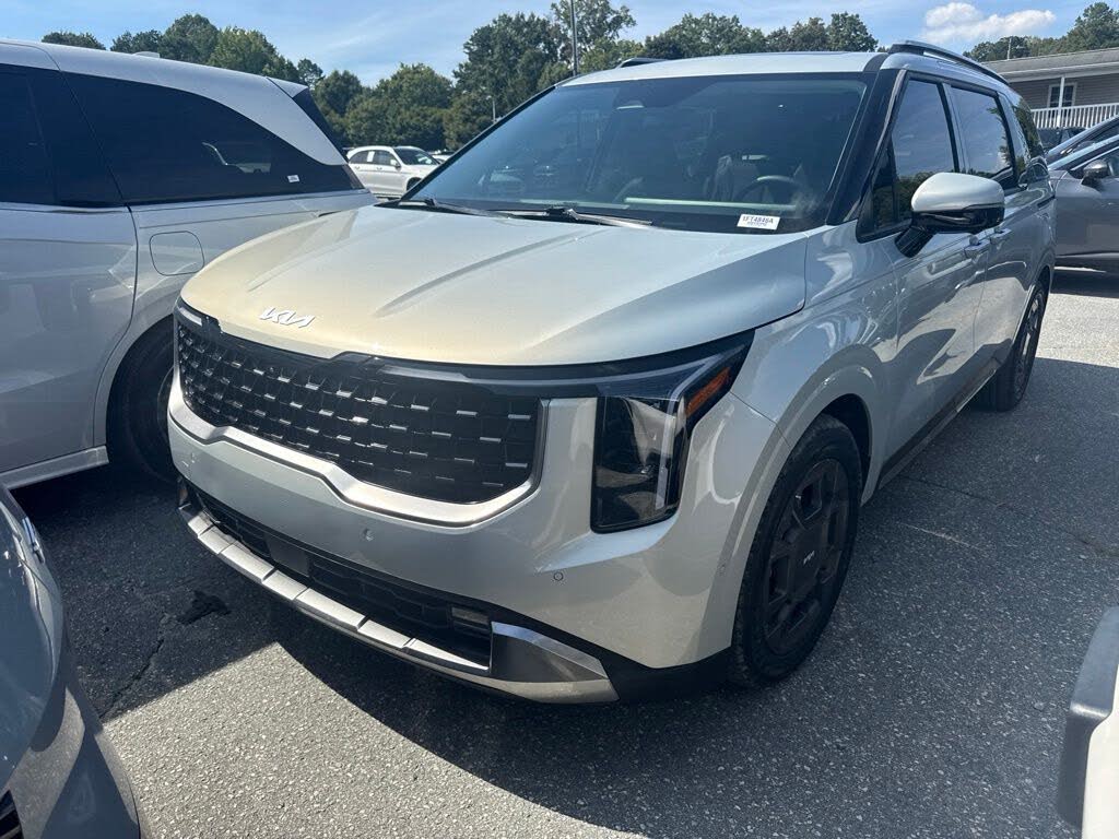 2025 Kia Carnival SX