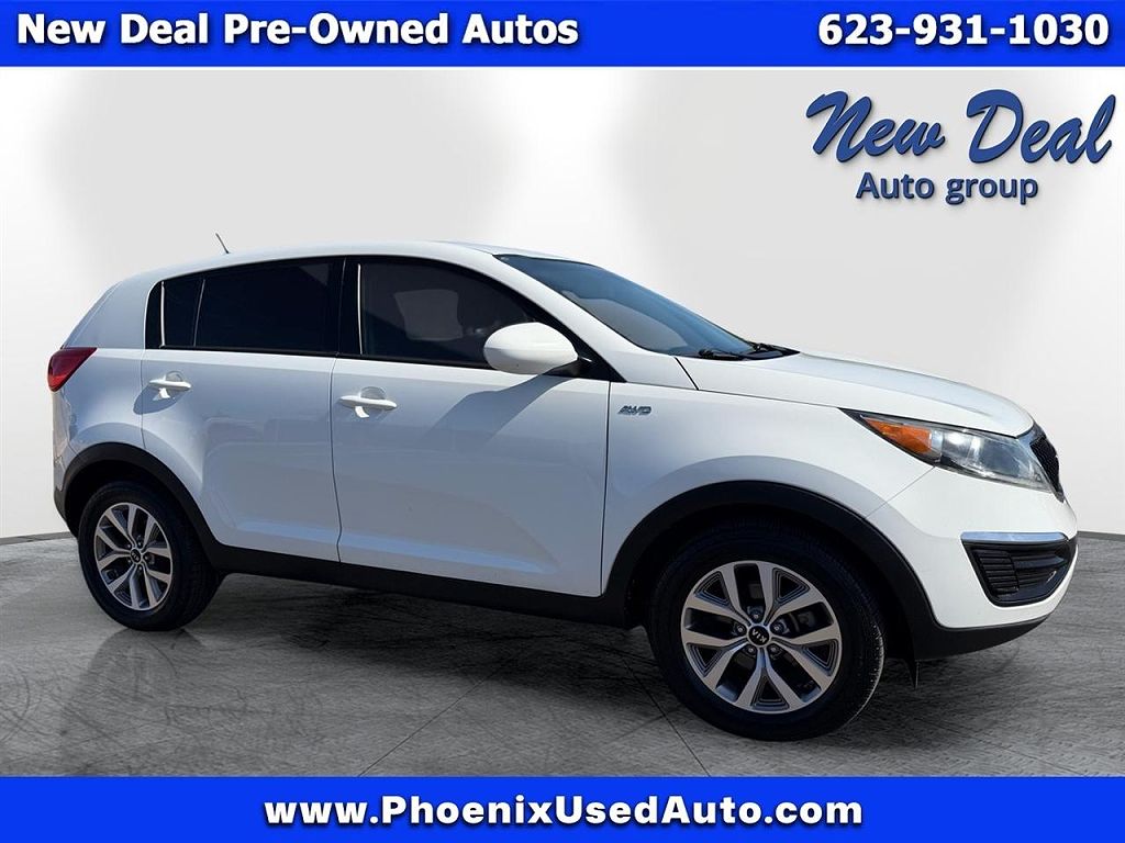 2015 LX in White, 105,000 miles for sale in Glendale, AZ