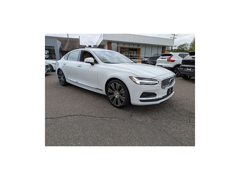 2023 Volvo S90 B6 Ultimate