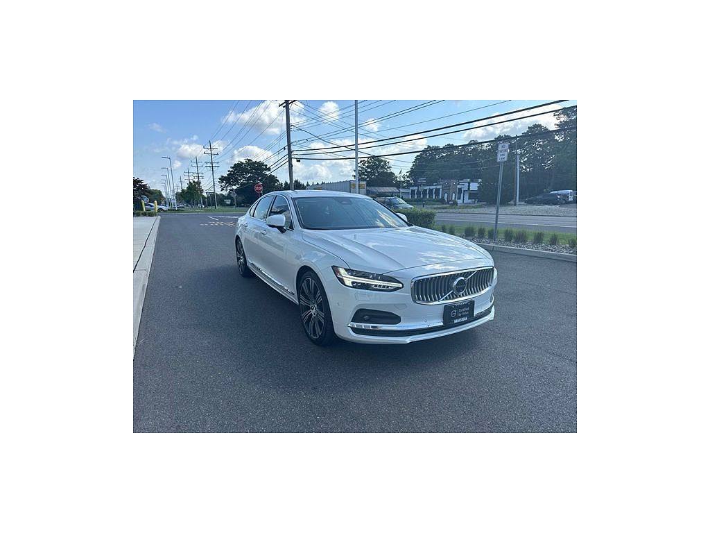 2023 Volvo S90 B6 Ultimate