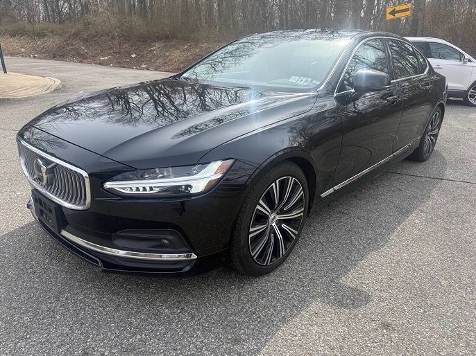 2023 Volvo S90 B6 Plus
