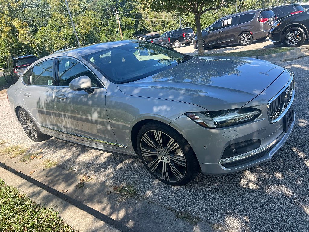 2023 Volvo S90 B6 Plus