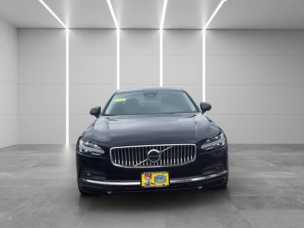 2023 Volvo S90 B6 Plus