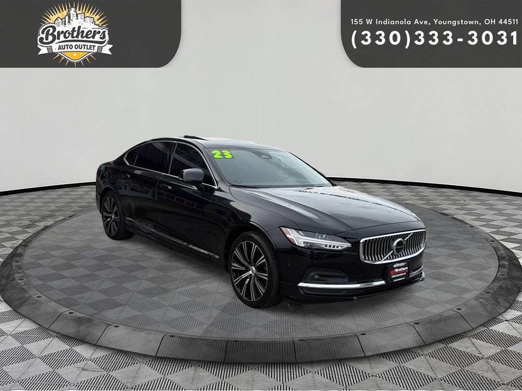2023 Volvo S90 B6 Plus