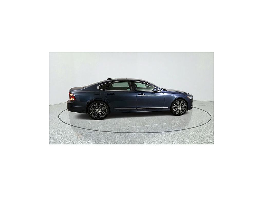 2023 Volvo S90 B6 Plus