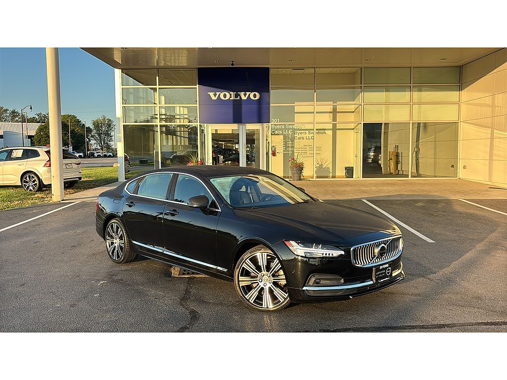 2023 Volvo S90 B6 Plus
