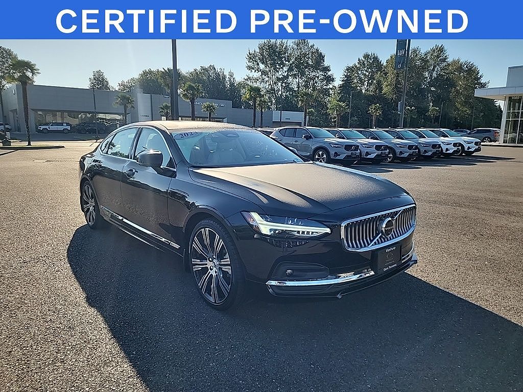 2023 Volvo S90 B6 Plus