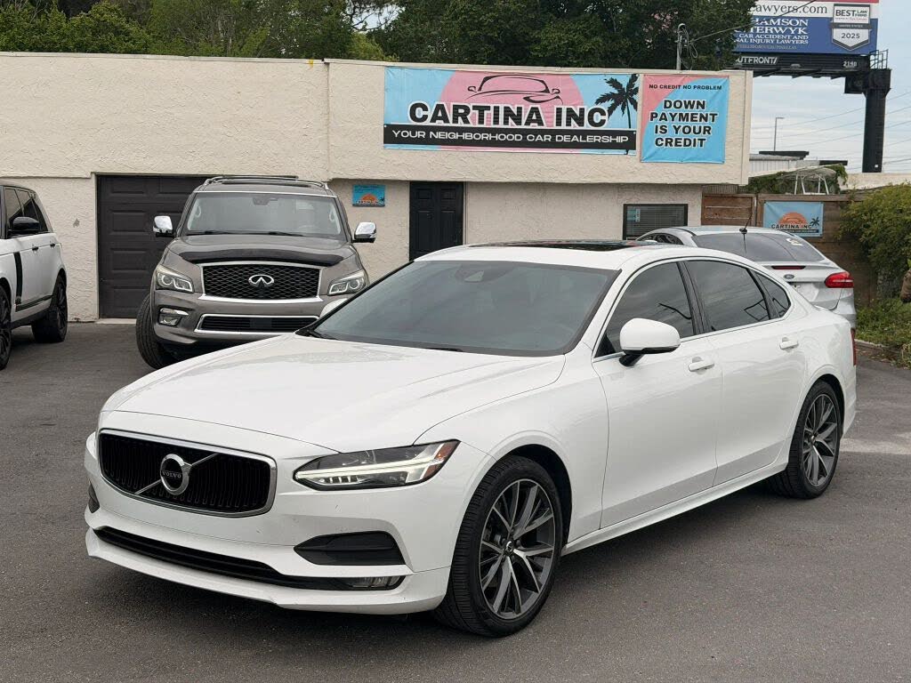 2019 Volvo S90 T5 Momentum