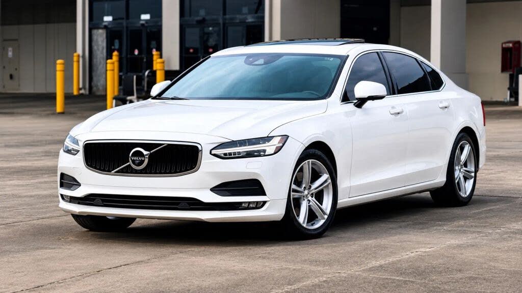 2018 Volvo S90 T5 Momentum
