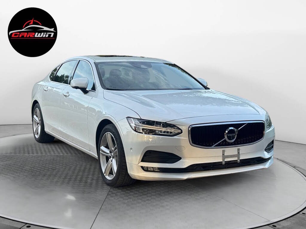 2018 Volvo S90 T5 Momentum
