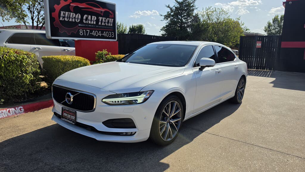 2018 Volvo S90 T5 Momentum