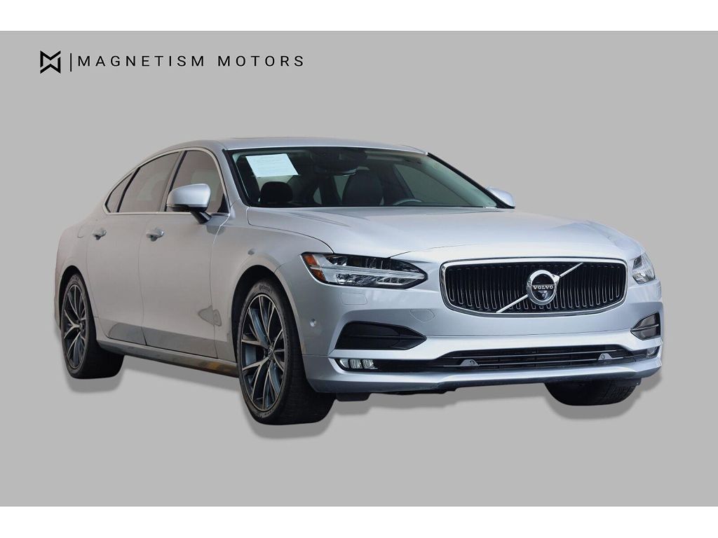 2018 Volvo S90 T5 Momentum