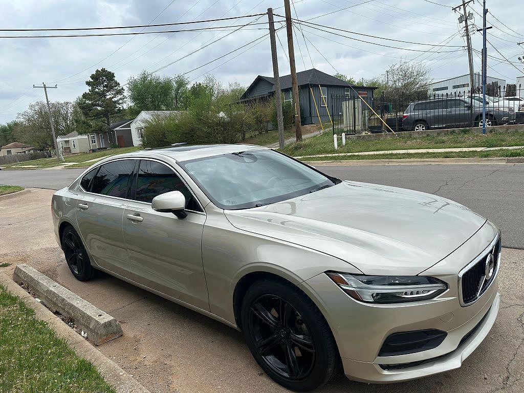 2018 Volvo S90 T5 Momentum