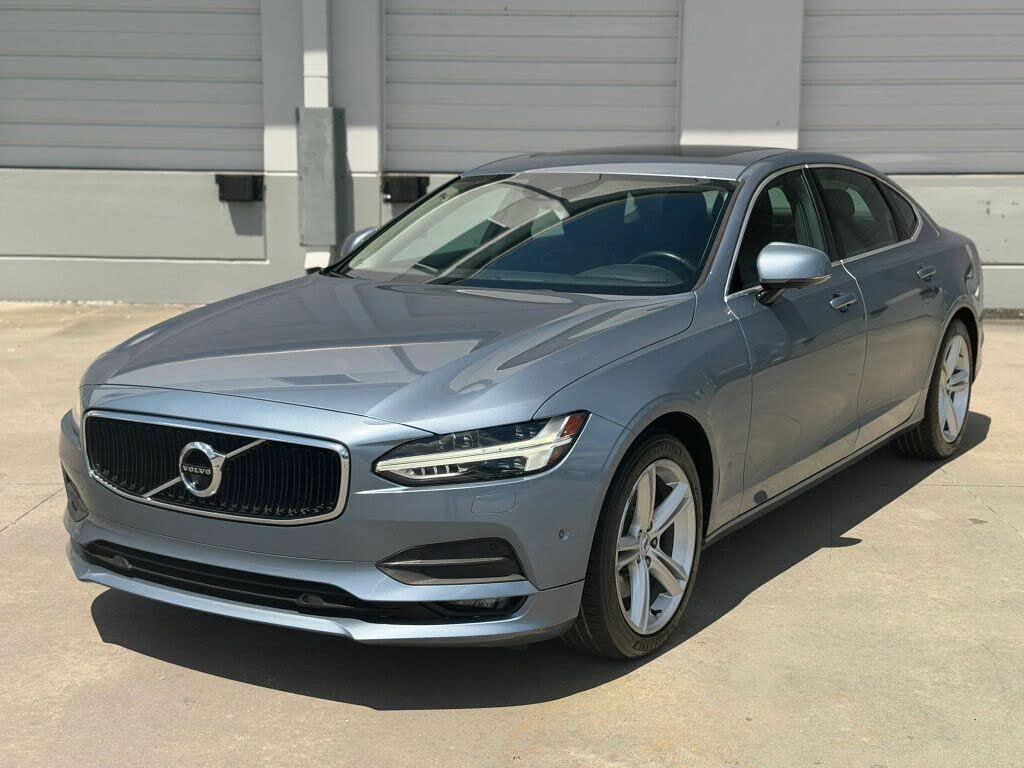 2018 Volvo S90 T5 Momentum
