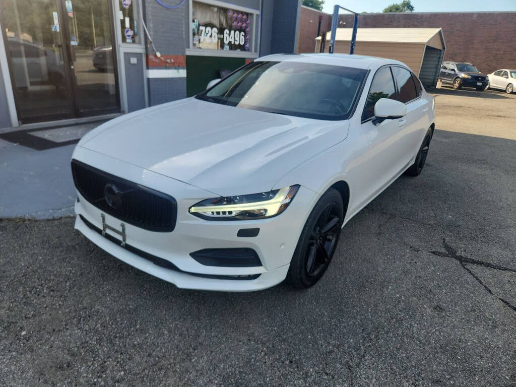 2018 Volvo S90 T5 Momentum